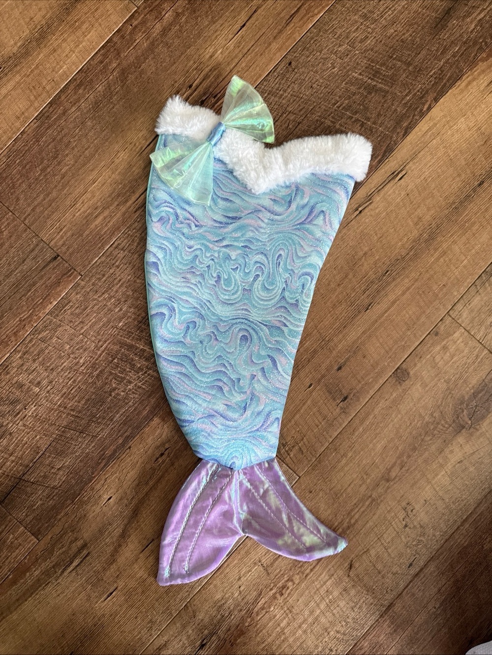 Iridescent Mermaid Stocking with Bow - Pastel Blue & Purple - Picture 4 of 6